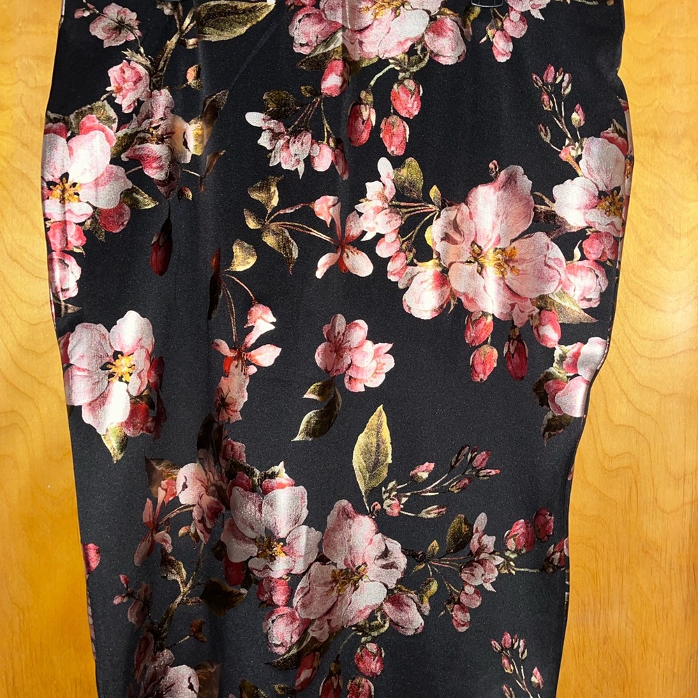 Perfect for the holiday! Really cute skirt